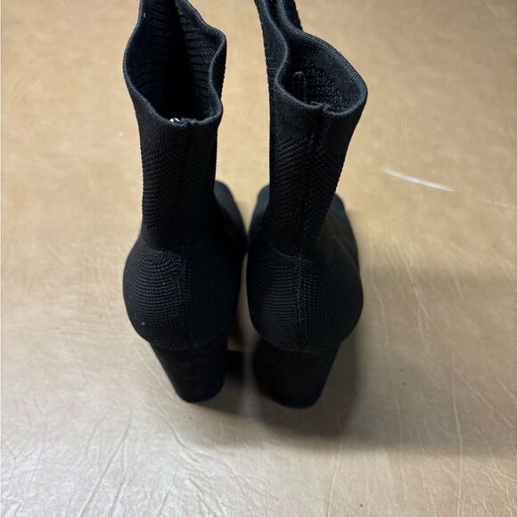 Women’s open toe black boots - Picture 2 of 6